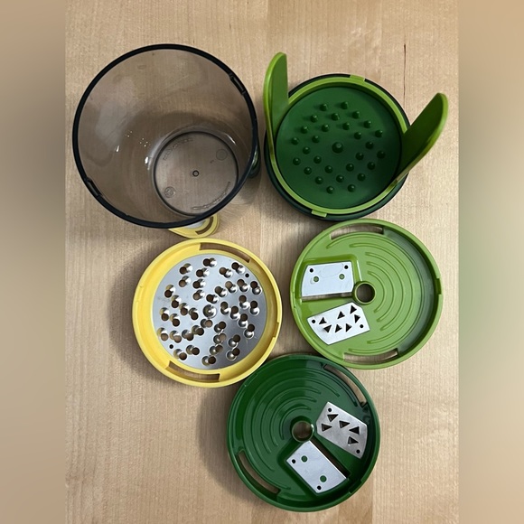 Joseph Joseph Spiro 3-in-1 Spiralizer - Picture 6 of 6